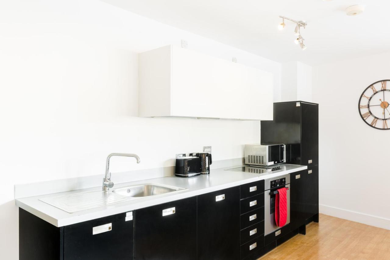Washington 2 Bedroom Apartment By The Cube & Mailbox & Private Terrace Бирмингем Экстерьер фото